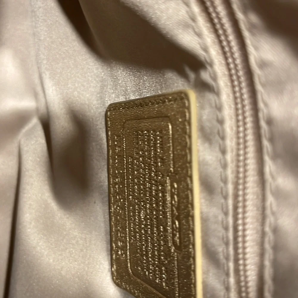 Coach Purse Signature Print/Gold